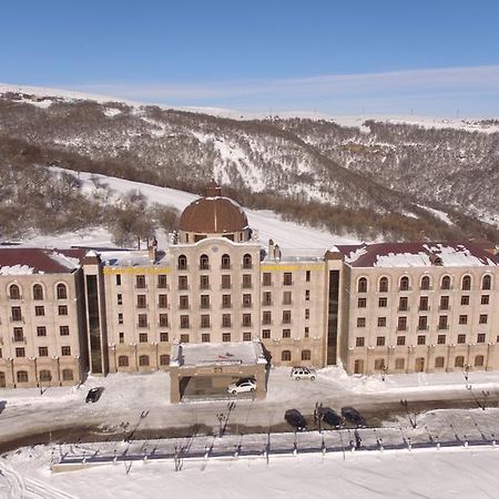 Golden Palace Hotel Resort & Spa Gl Tsaghkadzor Esterno foto