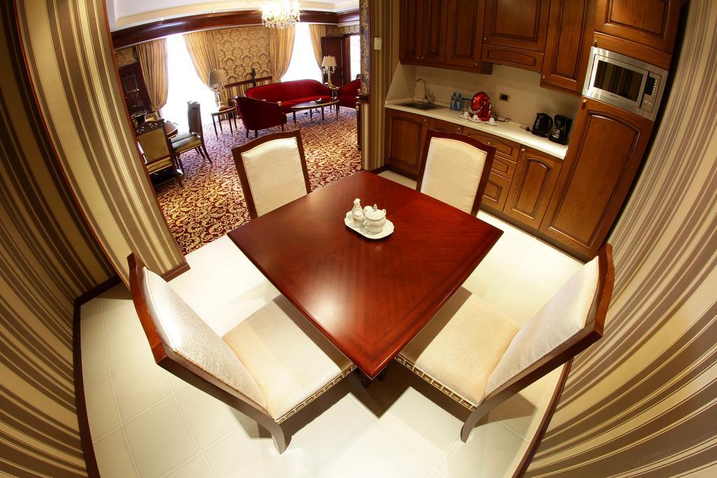 Golden Palace Hotel Resort & Spa Gl Tsaghkadzor Esterno foto